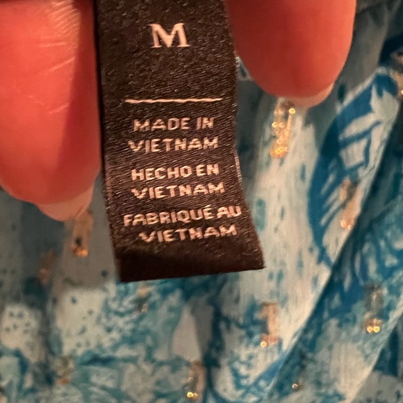 Gorgeous White House Black Market Blouse! - Picture 8 of 8